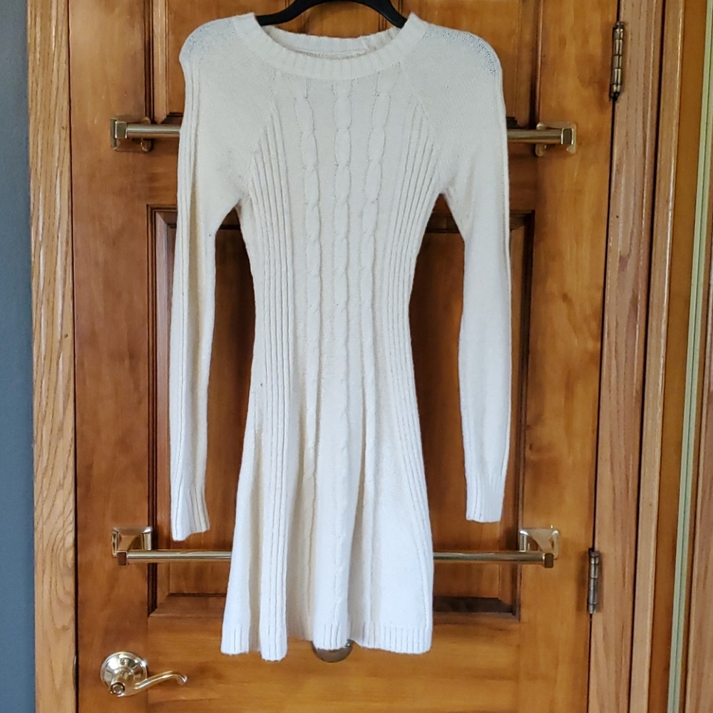 Hollister XS  creamy sweater dress